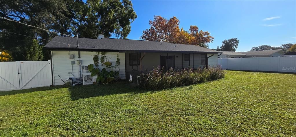 En Venta: $320,000 (3 camas, 2 baños, 1410 Pies cuadrados)