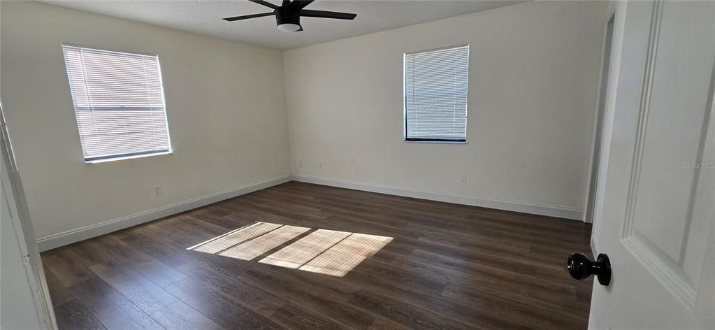 En Venta: $320,000 (3 camas, 2 baños, 1410 Pies cuadrados)