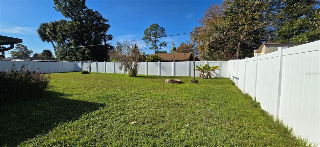 En Venta: $320,000 (3 camas, 2 baños, 1410 Pies cuadrados)