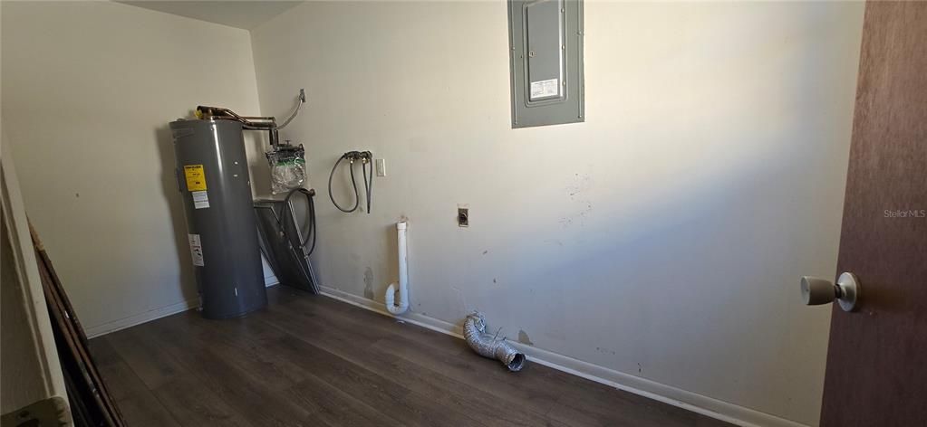 En Venta: $320,000 (3 camas, 2 baños, 1410 Pies cuadrados)