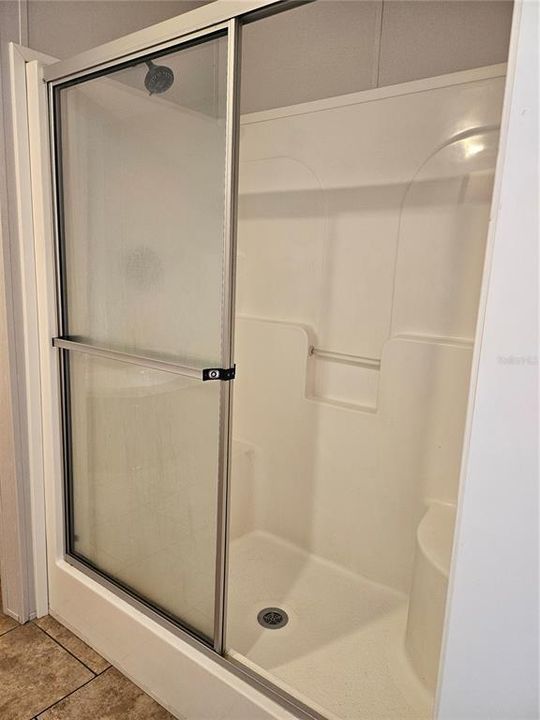 For Rent: $2,200 (3 beds, 2 baths, 1700 Square Feet)