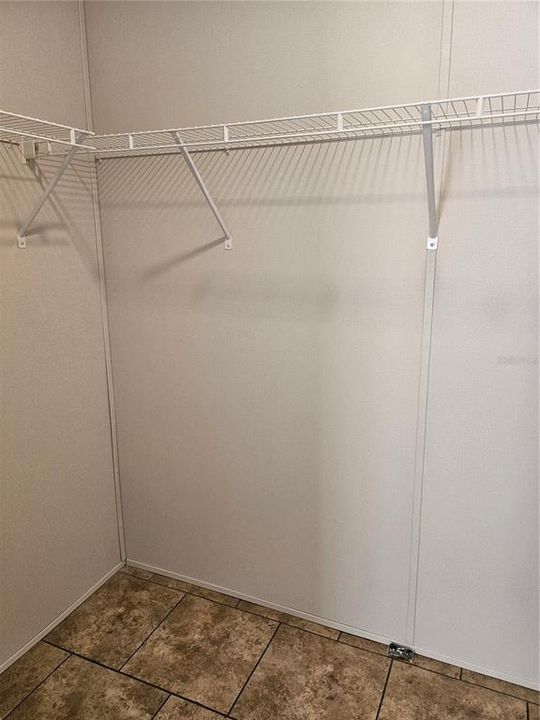 For Rent: $2,200 (3 beds, 2 baths, 1700 Square Feet)