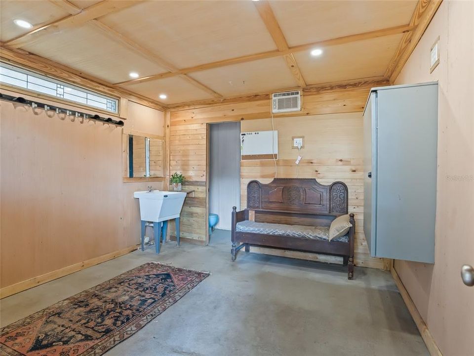 For Sale: $695,000 (3 beds, 2 baths, 1680 Square Feet)