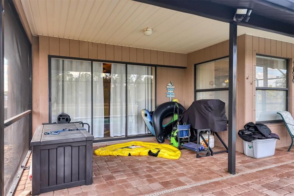 待售: $369,000 (3 贝兹, 2 浴室, 1820 平方英尺)