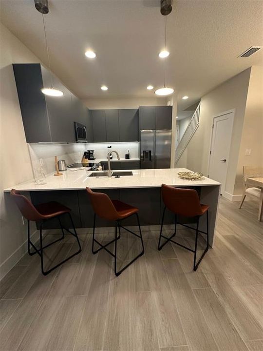 待售: $475,000 (4 贝兹, 3 浴室, 1845 平方英尺)