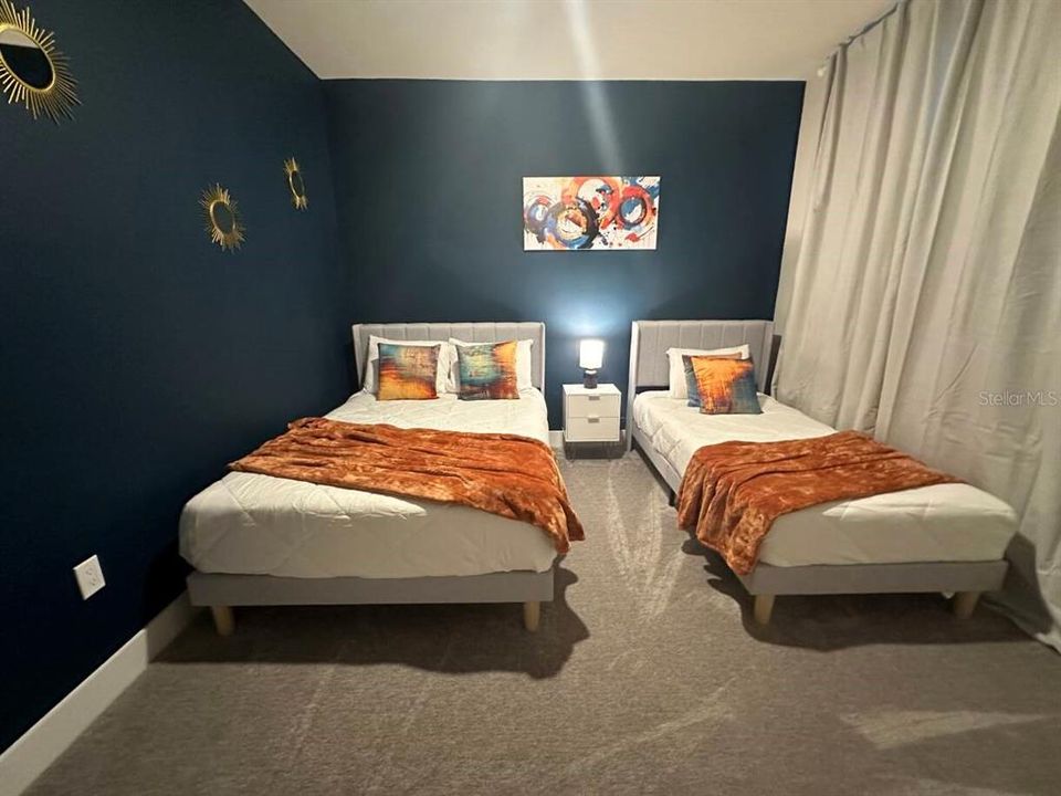 待售: $475,000 (4 贝兹, 3 浴室, 1845 平方英尺)