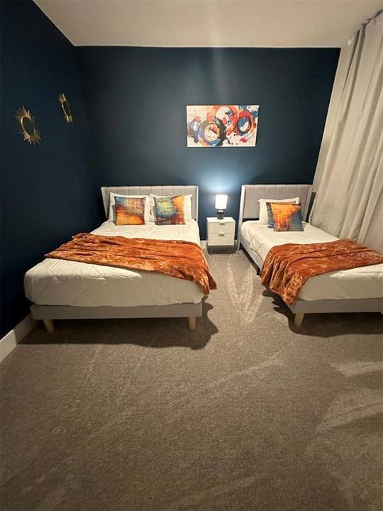 待售: $475,000 (4 贝兹, 3 浴室, 1845 平方英尺)