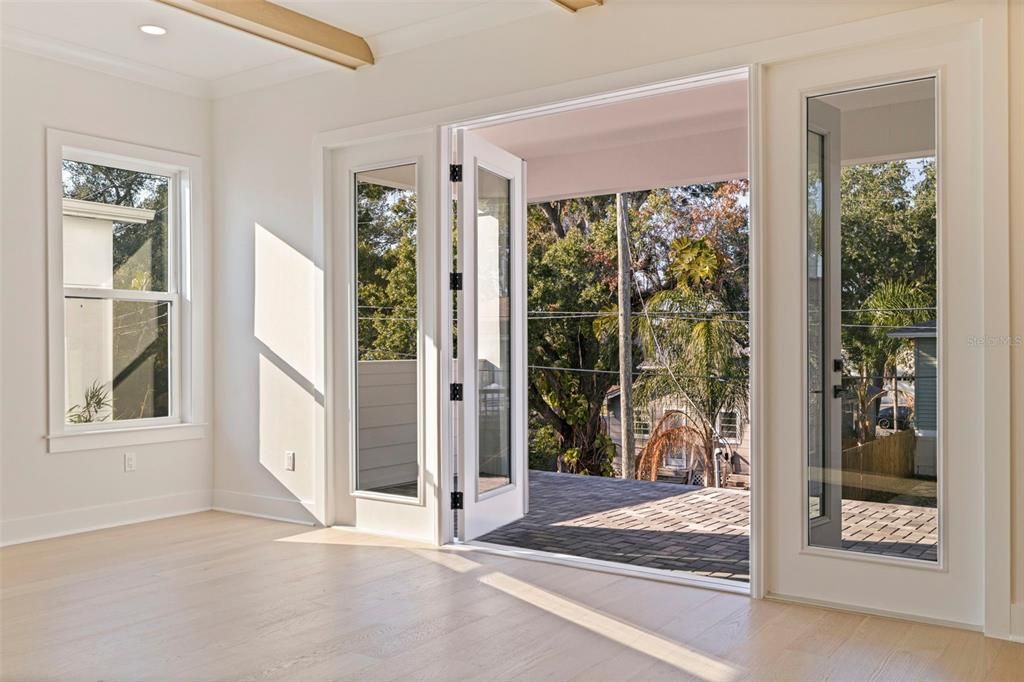 En Venta: $1,265,000 (4 camas, 3 baños, 2960 Pies cuadrados)