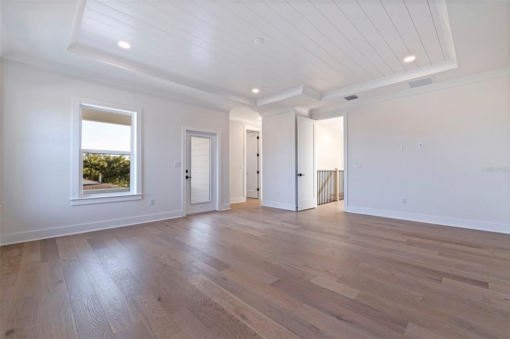 En Venta: $1,265,000 (4 camas, 3 baños, 2960 Pies cuadrados)