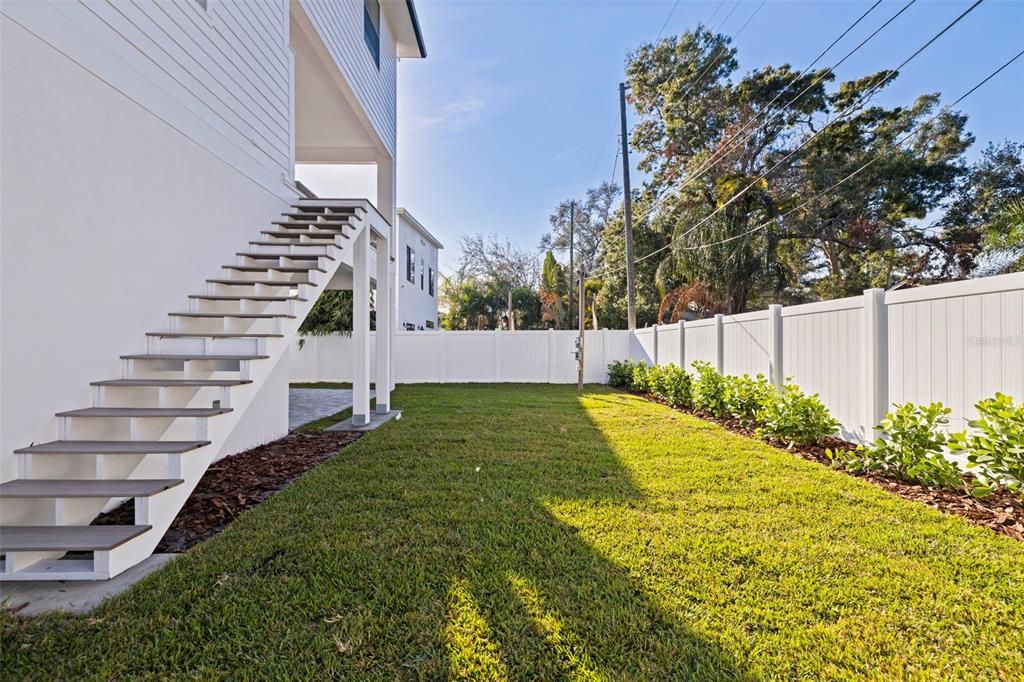 En Venta: $1,265,000 (4 camas, 3 baños, 2960 Pies cuadrados)