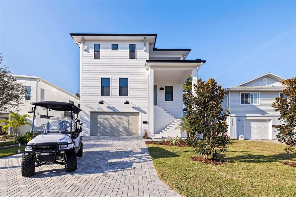 En Venta: $1,265,000 (4 camas, 3 baños, 2960 Pies cuadrados)