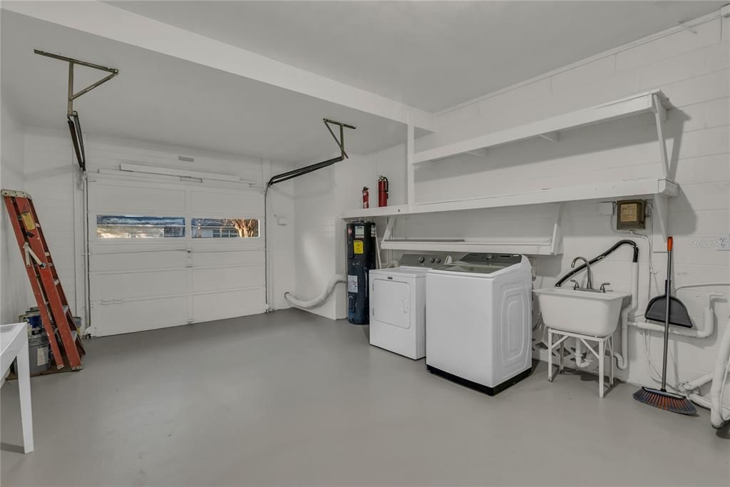 На продажу: $559,900 (3 спален, 2 ванн, 1811 Квадратных фут)