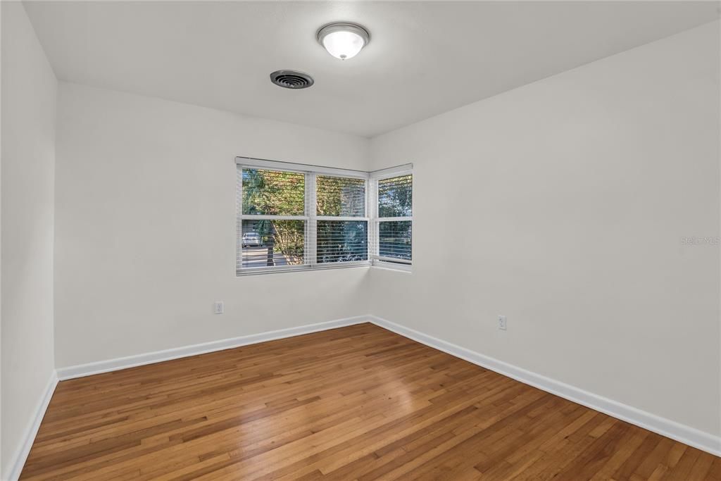 На продажу: $559,900 (3 спален, 2 ванн, 1811 Квадратных фут)