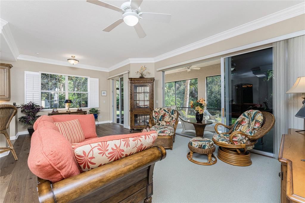 En Venta: $449,900 (3 camas, 2 baños, 1753 Pies cuadrados)