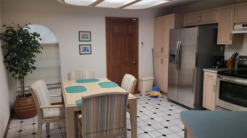 В аренду: $2,500 (3 спален, 2 ванн, 1501 Квадратных фут)