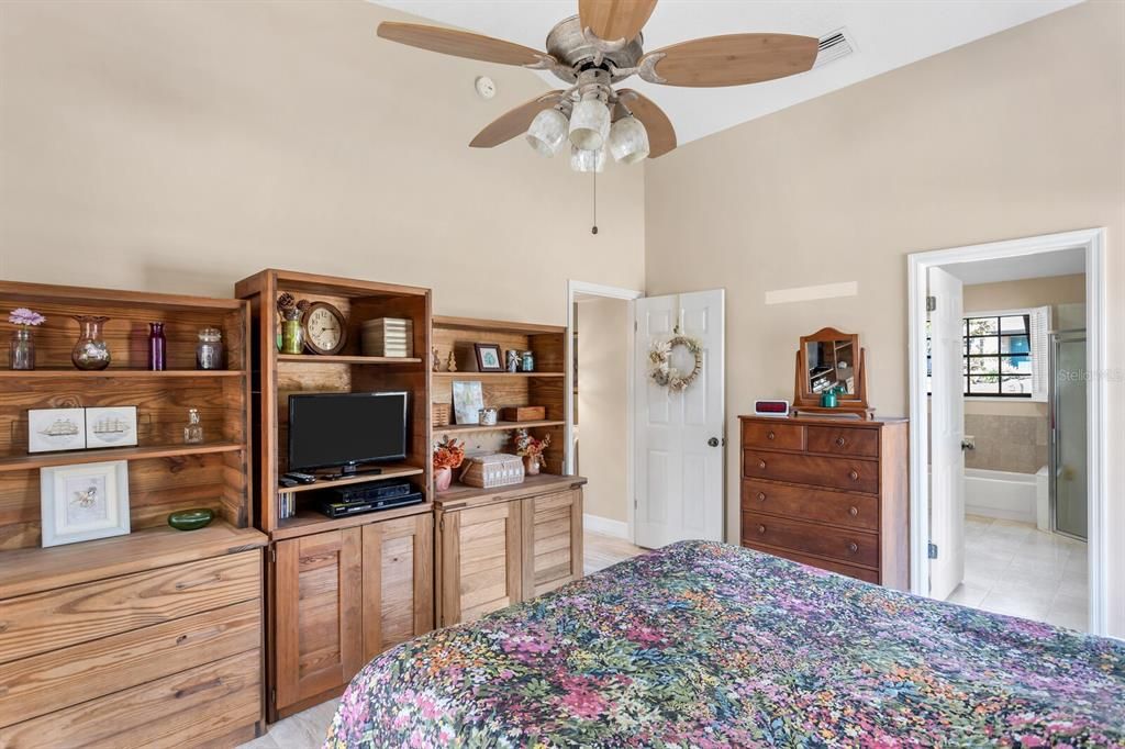 Active With Contract: $625,000 (3 beds, 2 baths, 1832 Square Feet)