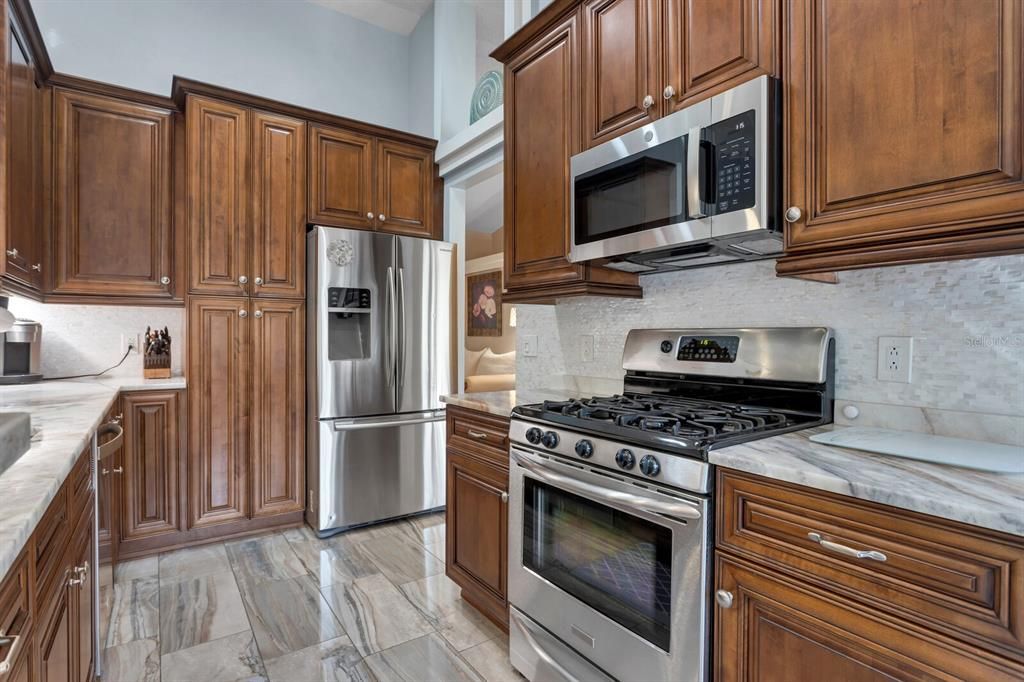 Active With Contract: $625,000 (3 beds, 2 baths, 1832 Square Feet)