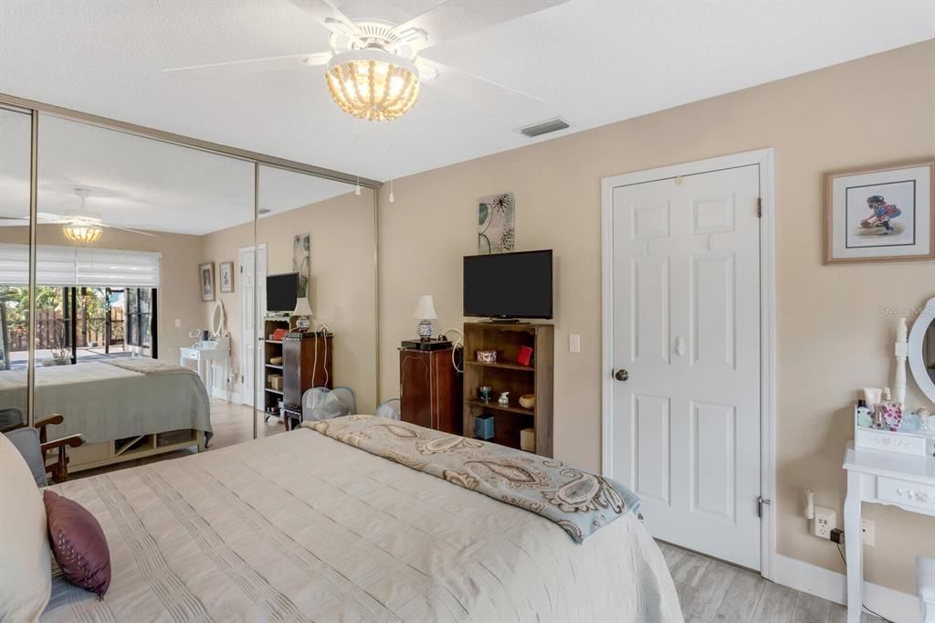 Active With Contract: $625,000 (3 beds, 2 baths, 1832 Square Feet)