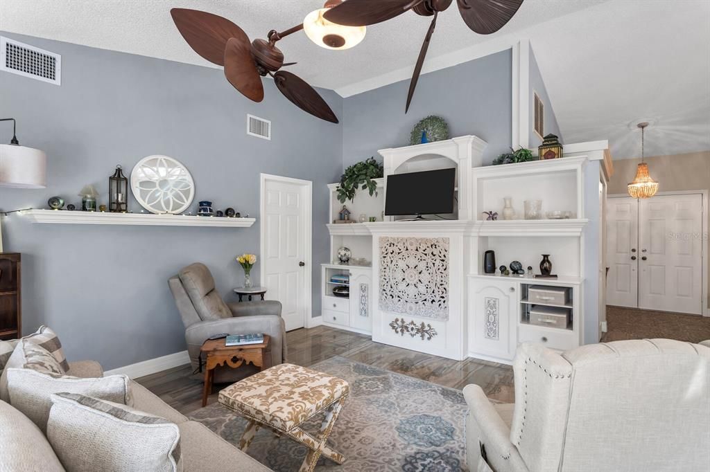 Active With Contract: $625,000 (3 beds, 2 baths, 1832 Square Feet)