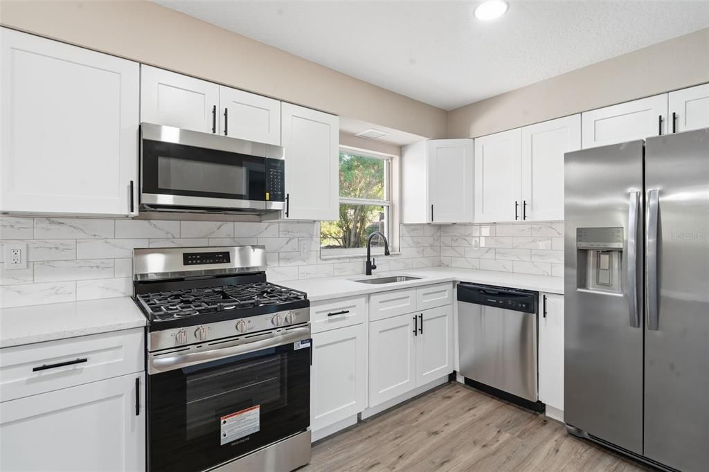 For Sale: $360,000 (3 beds, 2 baths, 1348 Square Feet)