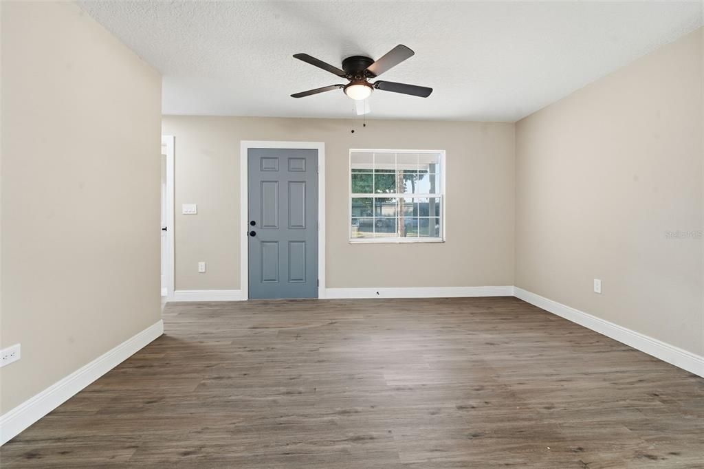 For Sale: $360,000 (3 beds, 2 baths, 1348 Square Feet)