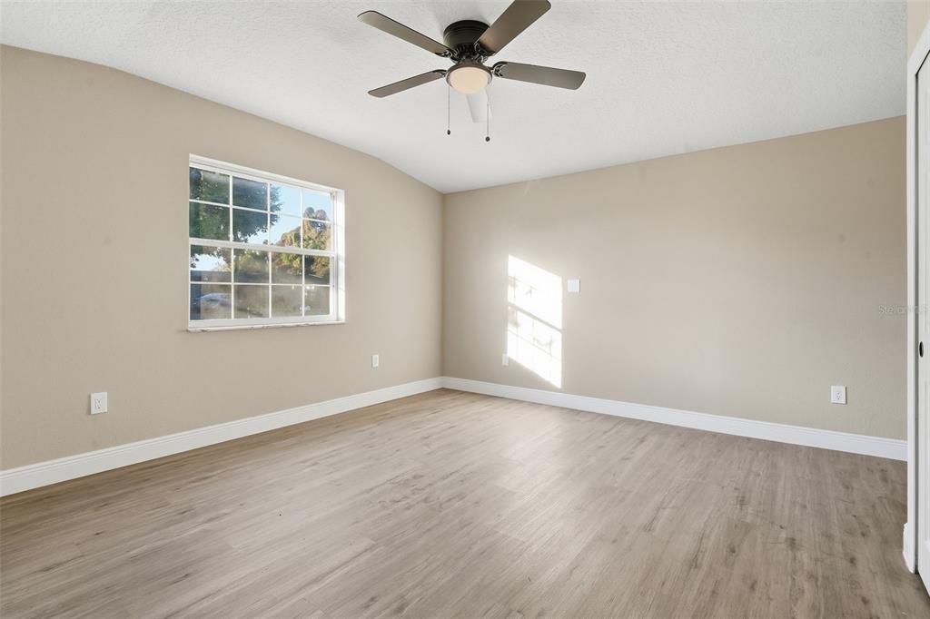 For Sale: $360,000 (3 beds, 2 baths, 1348 Square Feet)