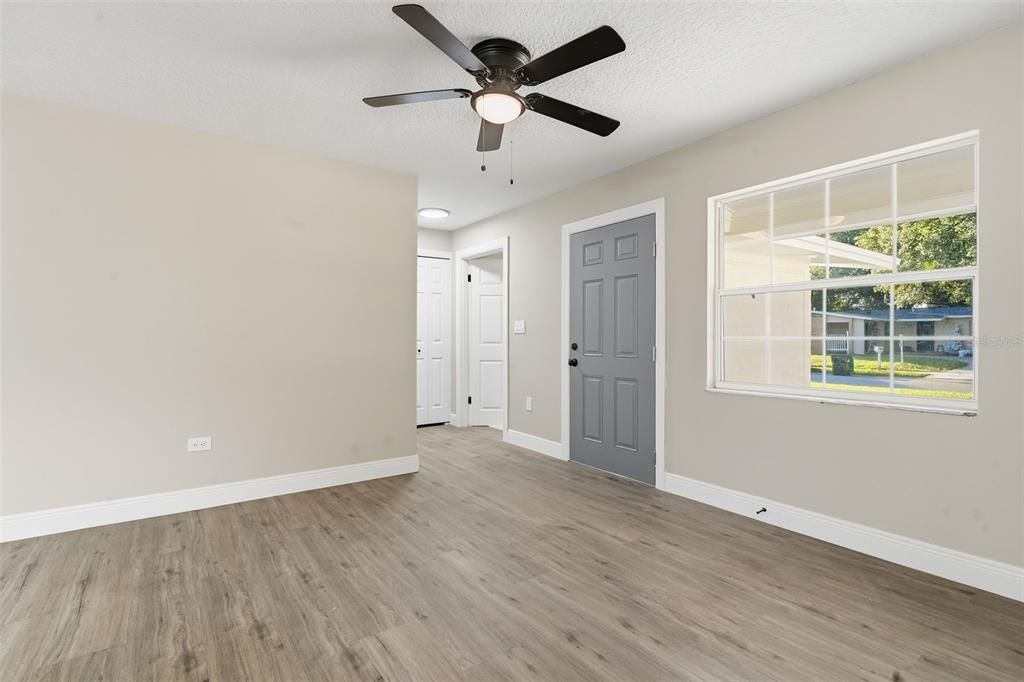 For Sale: $360,000 (3 beds, 2 baths, 1348 Square Feet)