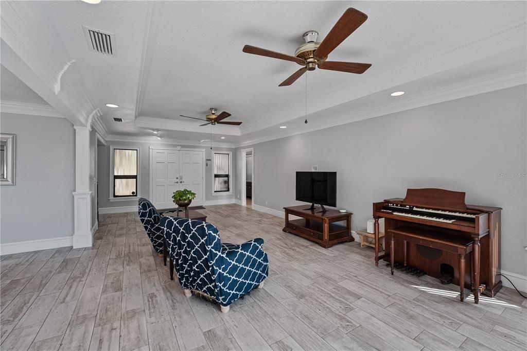 На продажу: $665,000 (4 спален, 3 ванн, 3158 Квадратных фут)