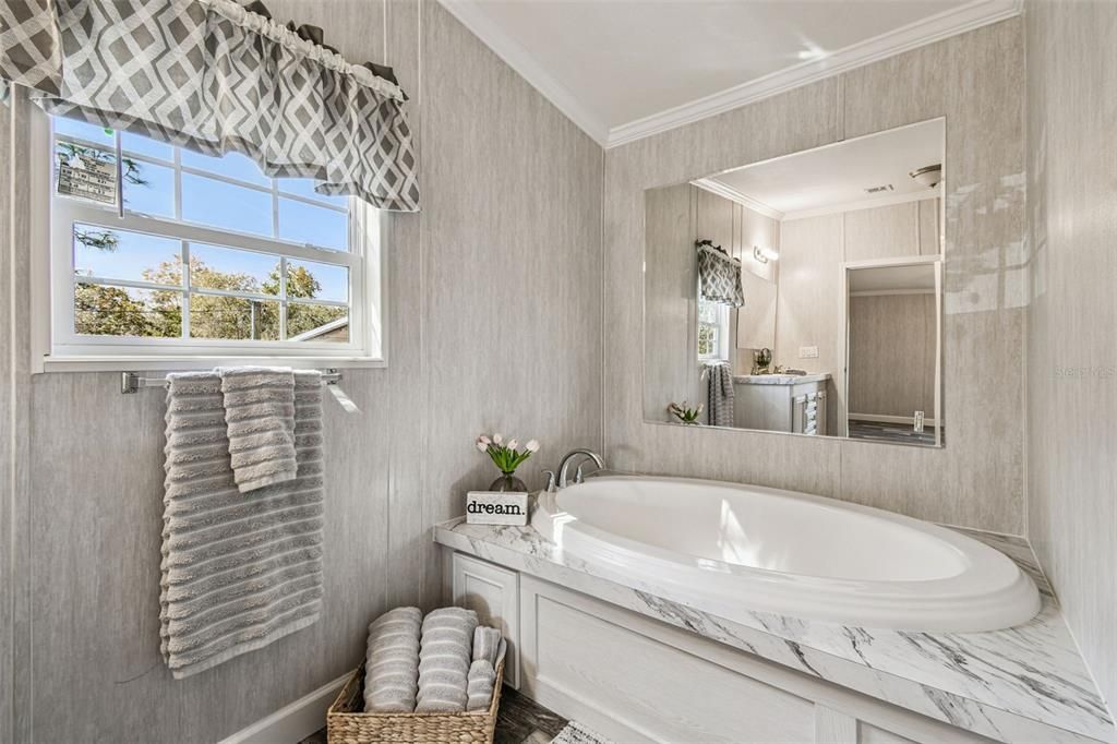 En Venta: $290,000 (3 camas, 2 baños, 1272 Pies cuadrados)