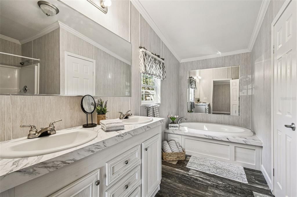 En Venta: $290,000 (3 camas, 2 baños, 1272 Pies cuadrados)