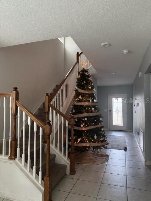 En Renta: $2,500 (4 camas, 2 baños, 2155 Pies cuadrados)