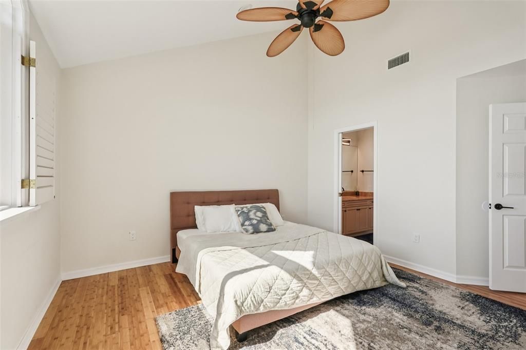 En Venta: $2,258,000 (3 camas, 3 baños, 5080 Pies cuadrados)