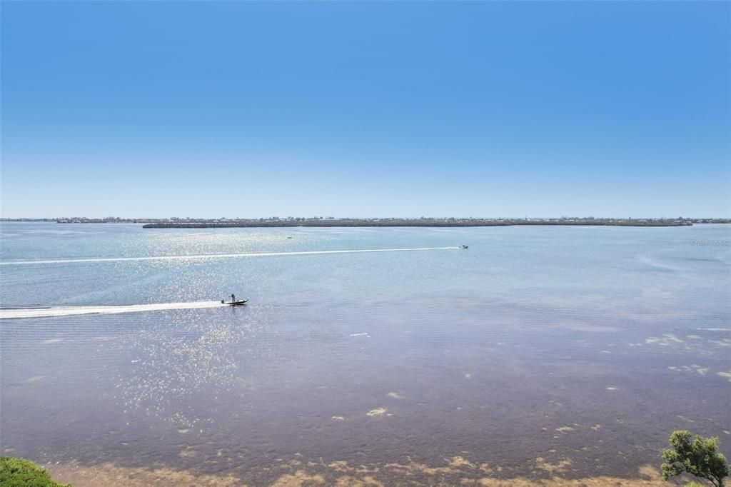 En Venta: $2,258,000 (3 camas, 3 baños, 5080 Pies cuadrados)