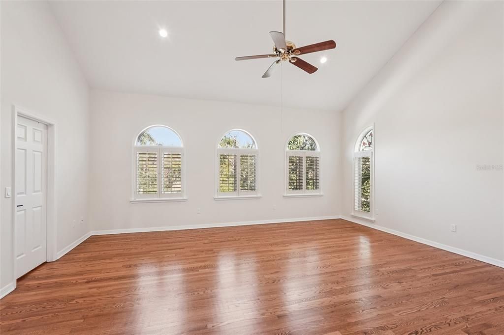 En Venta: $2,258,000 (3 camas, 3 baños, 5080 Pies cuadrados)