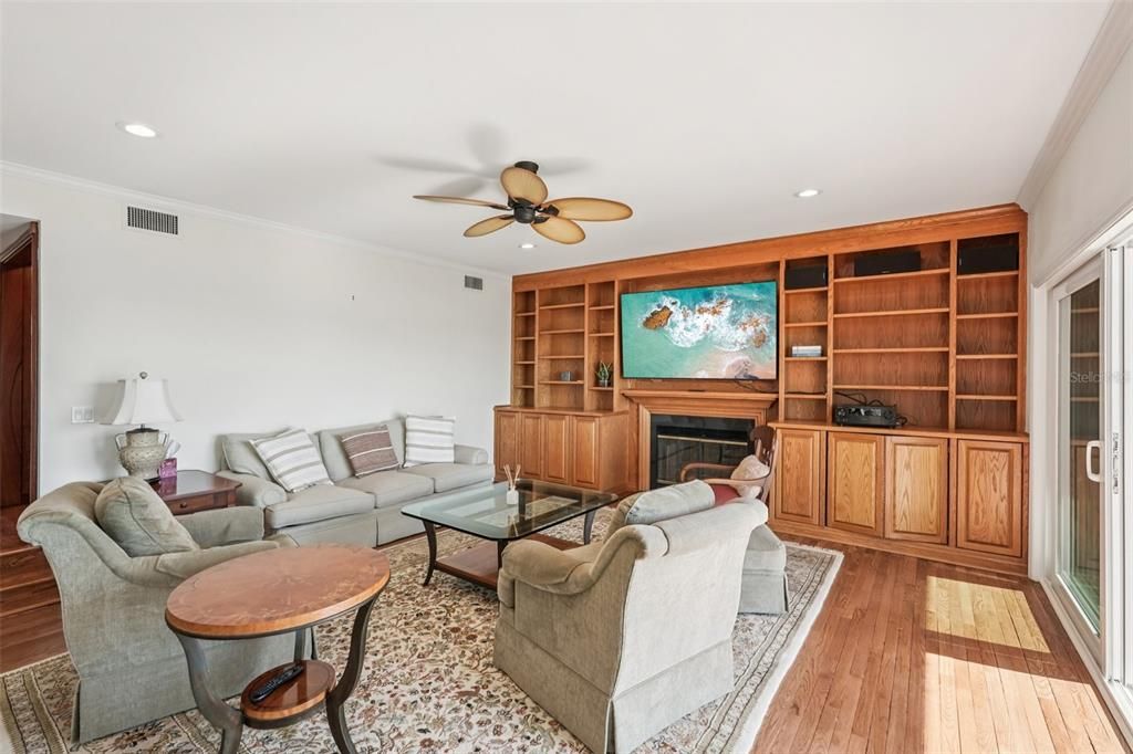 En Venta: $2,258,000 (3 camas, 3 baños, 5080 Pies cuadrados)