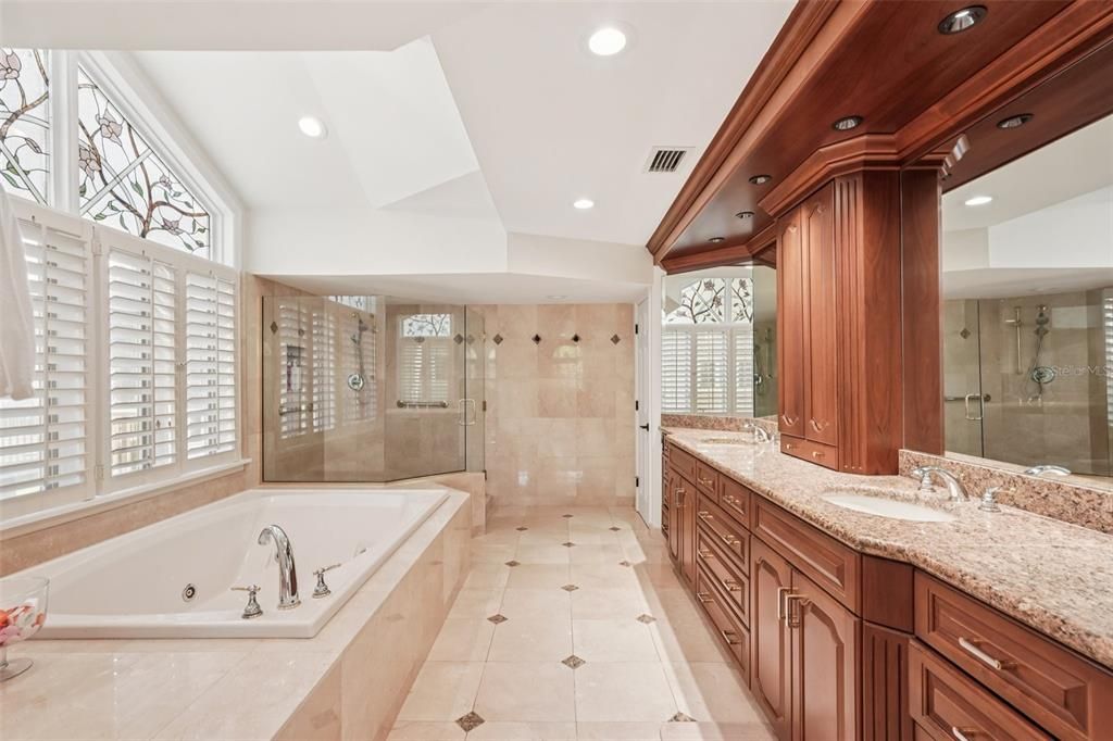 En Venta: $2,258,000 (3 camas, 3 baños, 5080 Pies cuadrados)