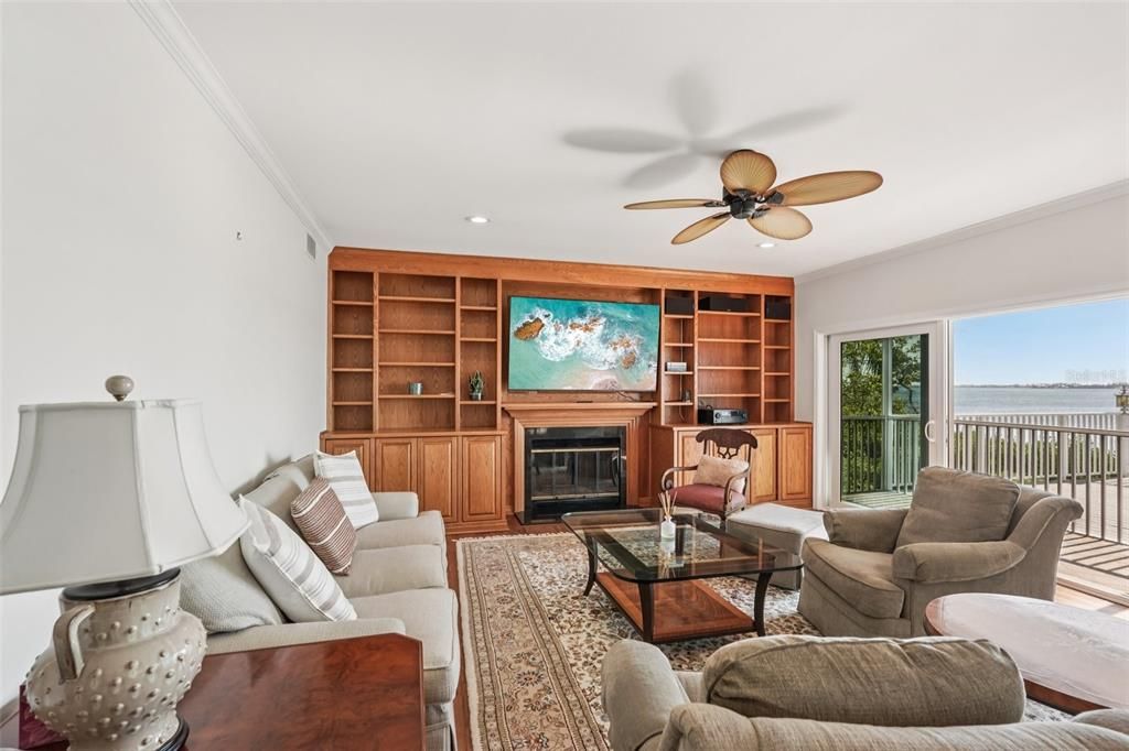 En Venta: $2,258,000 (3 camas, 3 baños, 5080 Pies cuadrados)