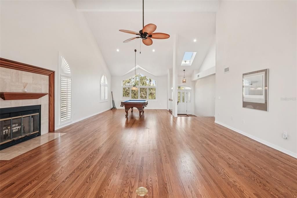 En Venta: $2,258,000 (3 camas, 3 baños, 5080 Pies cuadrados)