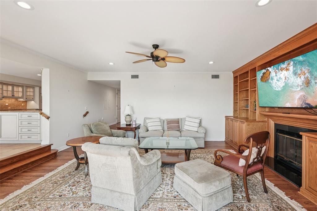 En Venta: $2,258,000 (3 camas, 3 baños, 5080 Pies cuadrados)