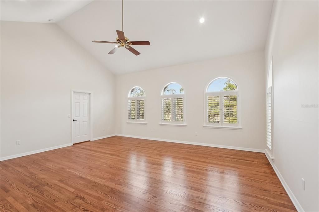 En Venta: $2,258,000 (3 camas, 3 baños, 5080 Pies cuadrados)