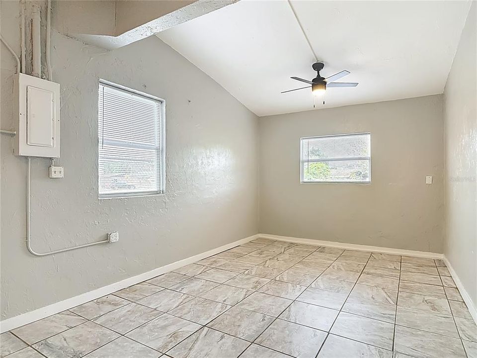 En Venta: $209,900 (3 camas, 1 baños, 1434 Pies cuadrados)