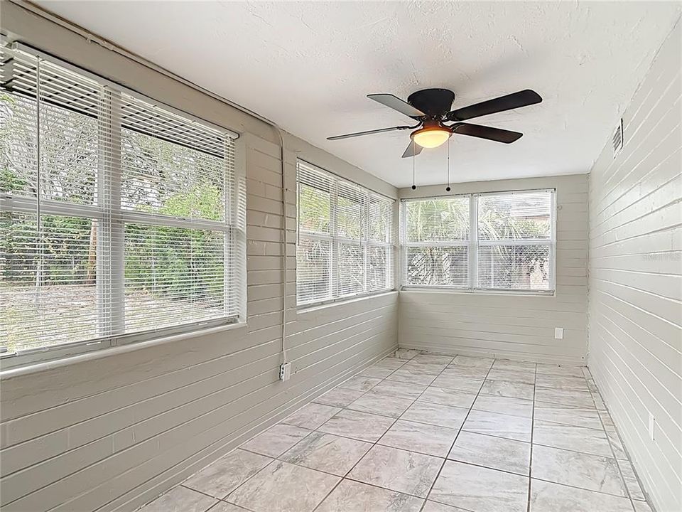 En Venta: $209,900 (3 camas, 1 baños, 1434 Pies cuadrados)