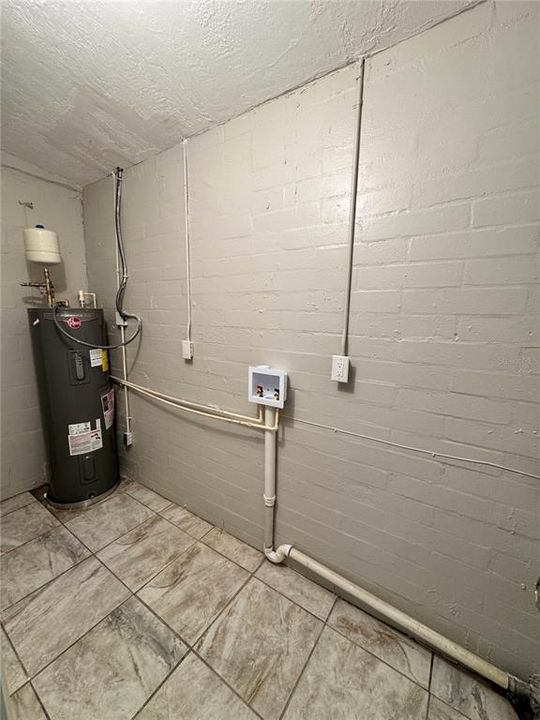 На продажу: $220,000 (3 спален, 1 ванн, 1434 Квадратных фут)