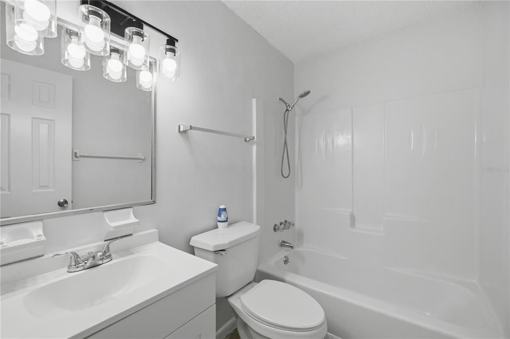 待售: $179,800 (3 贝兹, 2 浴室, 1325 平方英尺)