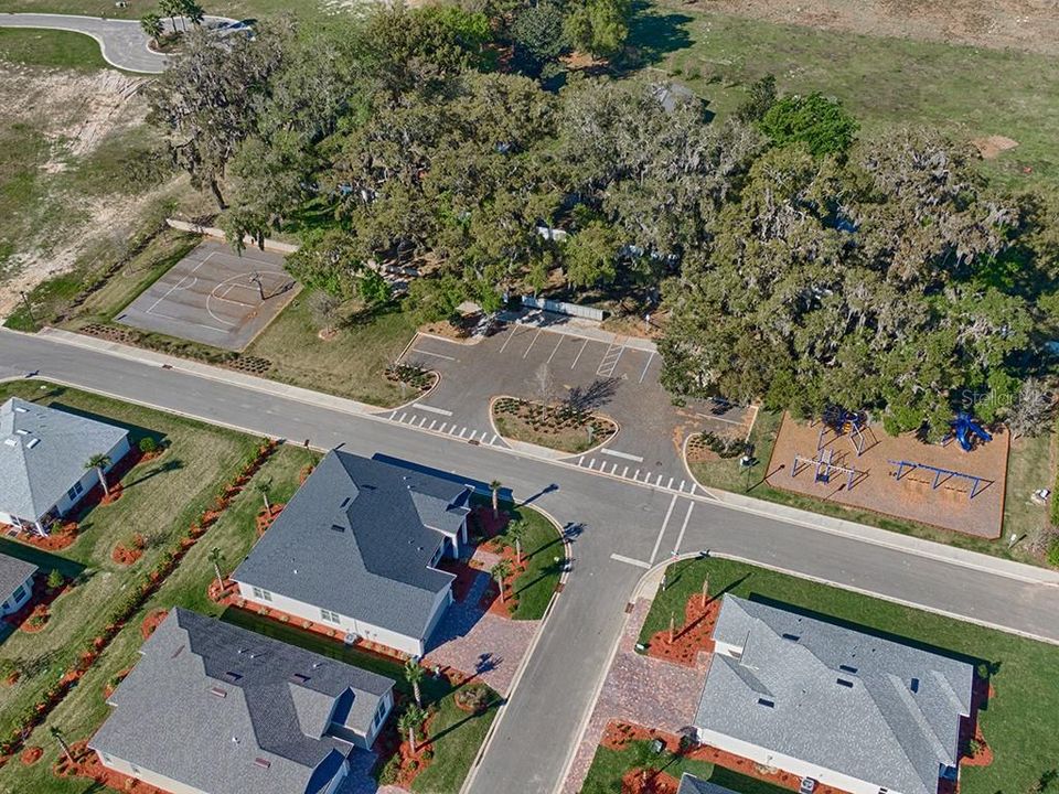 待售: $449,700 (4 贝兹, 2 浴室, 2200 平方英尺)