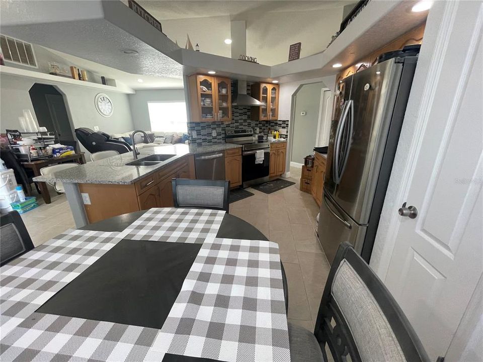 En Venta: $319,000 (3 camas, 2 baños, 1368 Pies cuadrados)