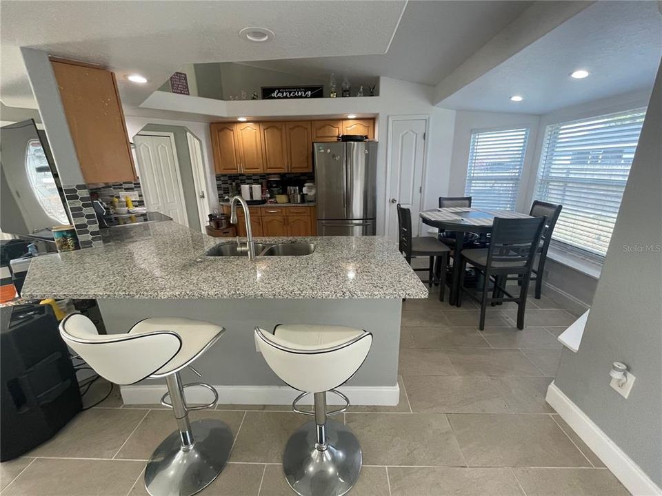 En Venta: $319,000 (3 camas, 2 baños, 1368 Pies cuadrados)