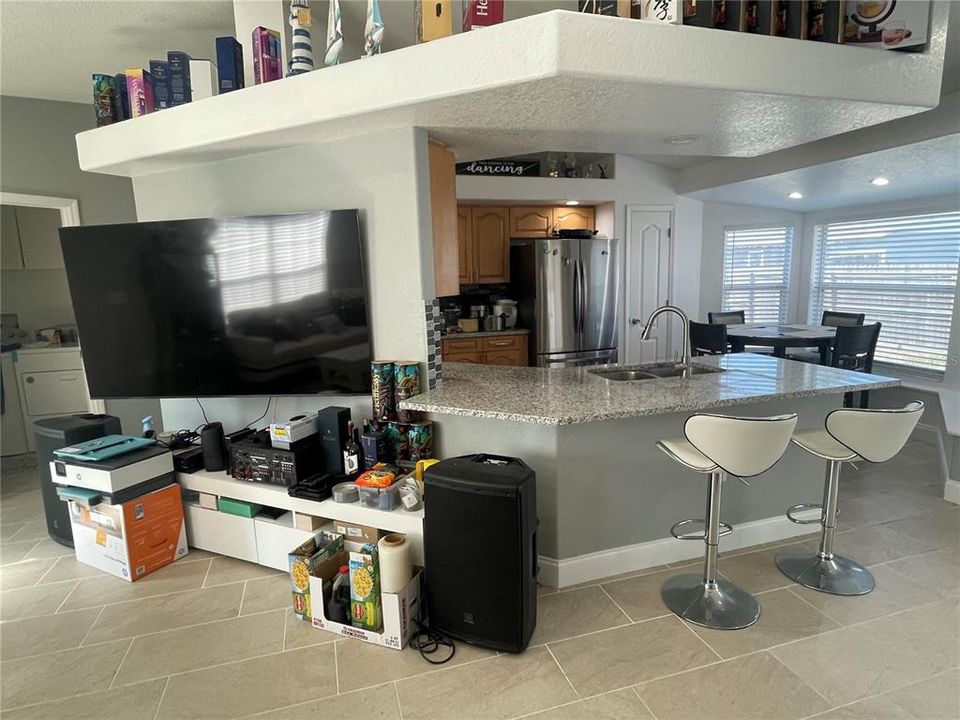 En Venta: $319,000 (3 camas, 2 baños, 1368 Pies cuadrados)