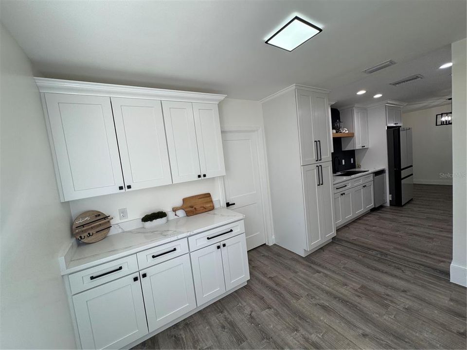 For Sale: $389,900 (4 beds, 2 baths, 1974 Square Feet)