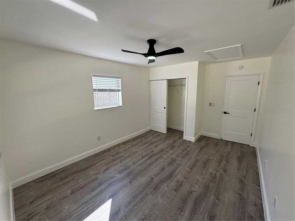 For Sale: $389,900 (4 beds, 2 baths, 1974 Square Feet)